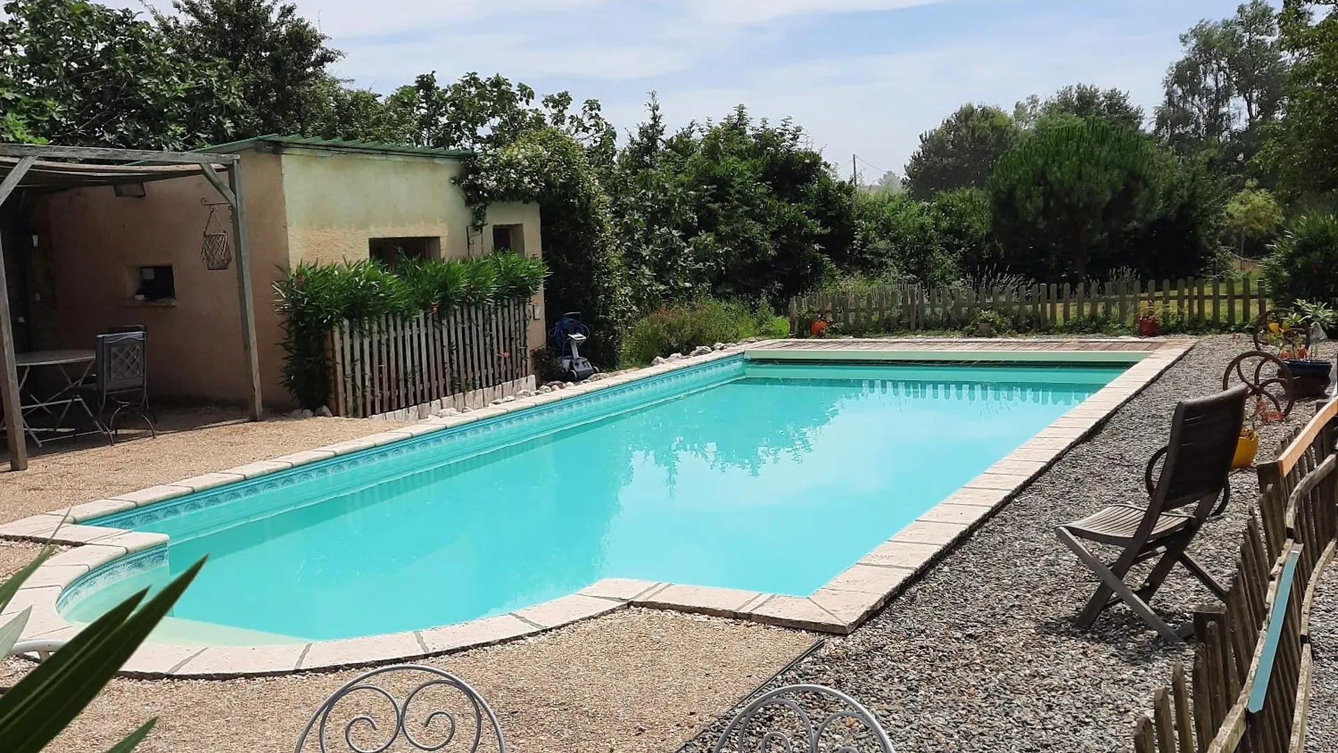 Gite A La Ferme Avec Piscine Bernadets-Debat 0*,  France