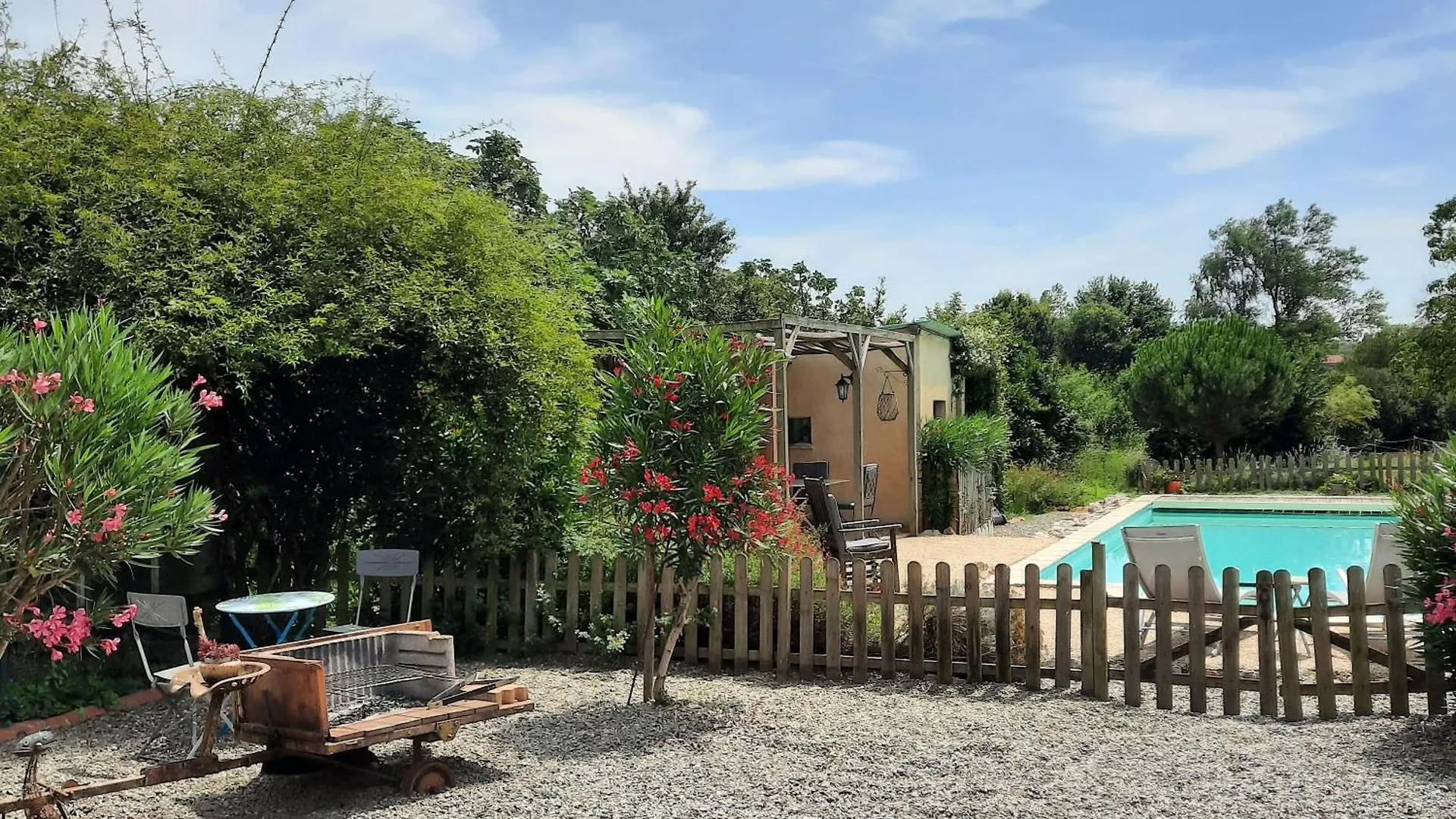 Holiday home Gite A La Ferme Avec Piscine Bernadets-Debat France